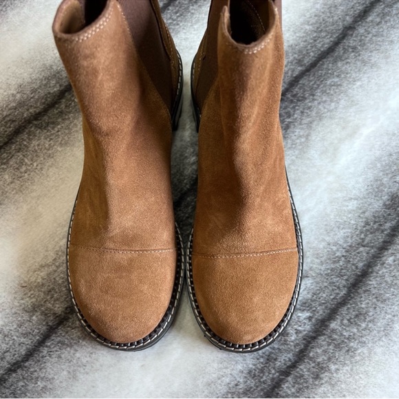 See By Chloe Mallory Tan Suede Leather Chelsea Boots SB33082A - Picture 3 of 9